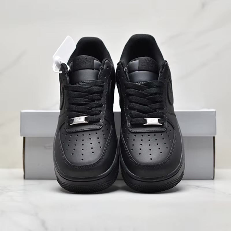 Air Force clásica negra