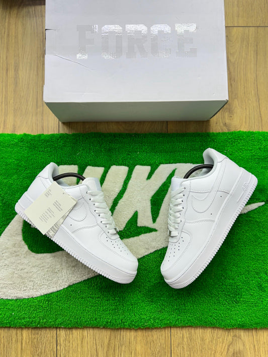 Air force clásica blanca