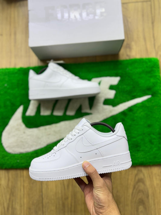 Air force clásica blanca